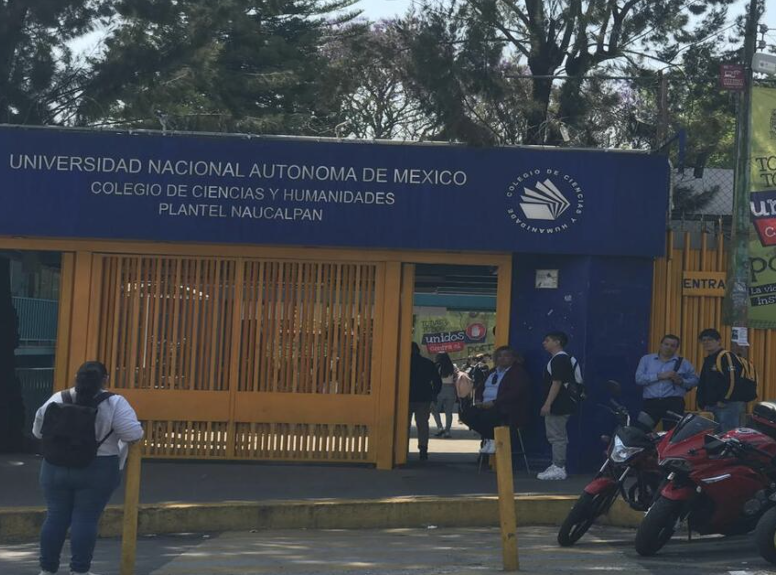 Alumno agrede a profesor en CCH Naucalpan; suspenden actividades en el plantel